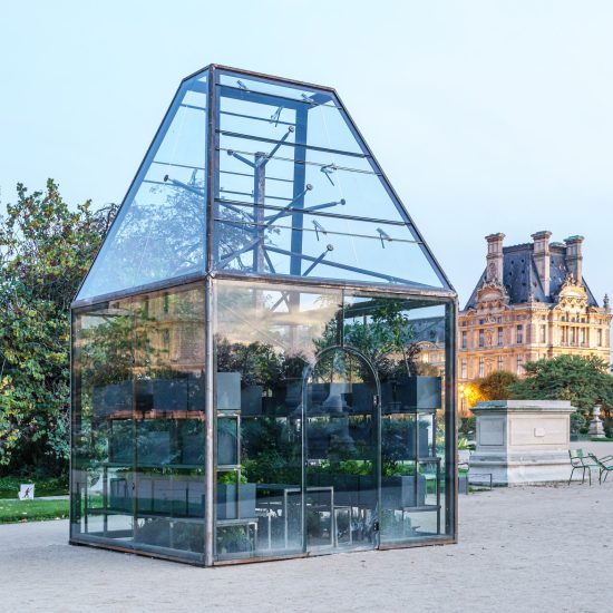 the-green-pavilion-by-odile-decq-paris-glass-pavilion_dezeen_2364_col_3